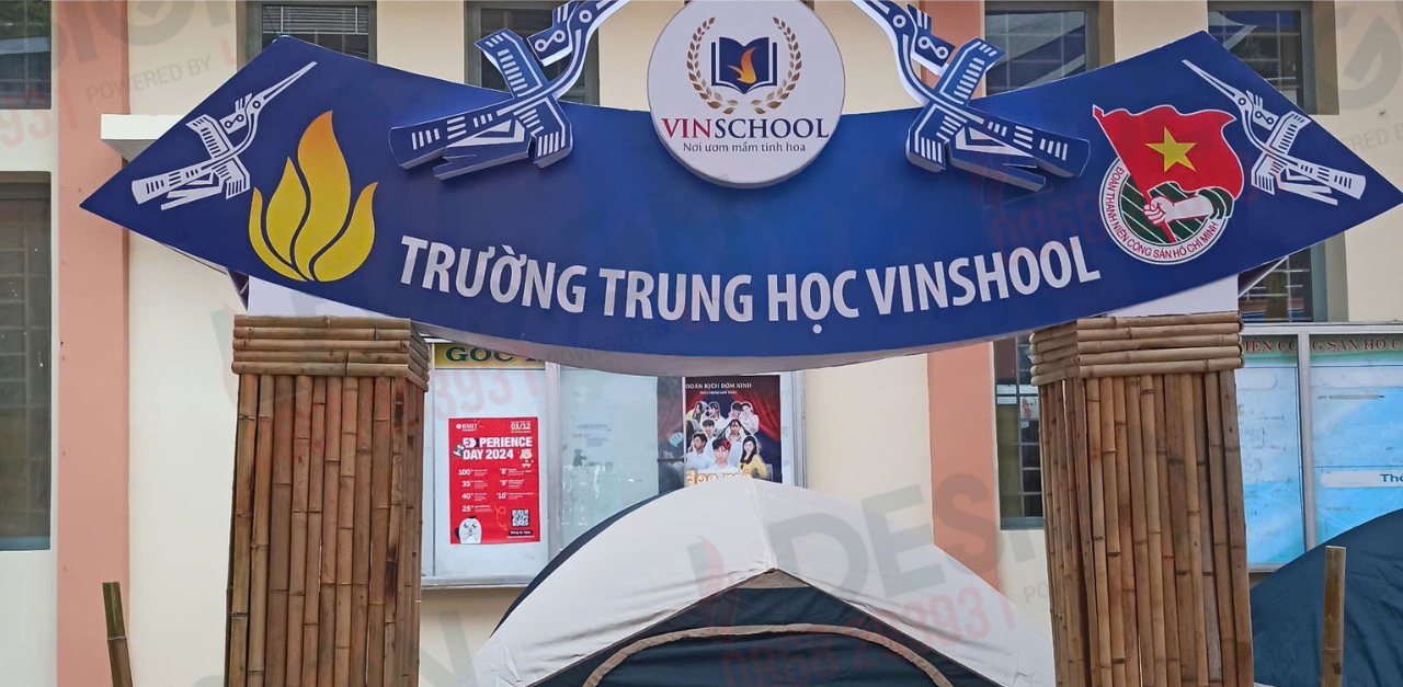 Thi Công Cổng Trại Tại Trường Trung Học Vinschool