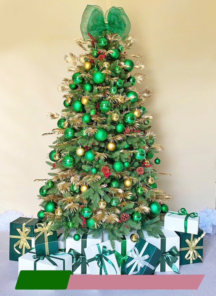Ảnh cây thông Noel hoàn thiện minh họa dịch vụ cho thuê và thi công của LDM - Cây thông Noel 9m phù hợp không gian nào?